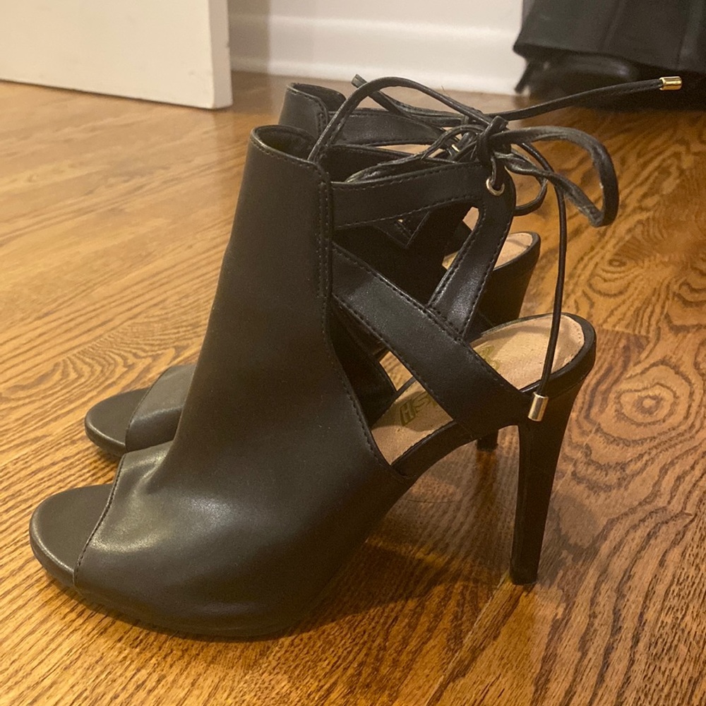 Brash black leather heels